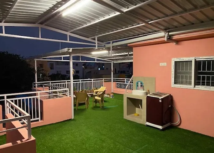 Big Studio Rooms With Patio-Only For Girls& Couple